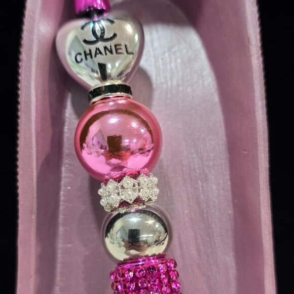 Pick-a-Pretty Pen w/Lux Fashion Inspired Bling Pens w/Ink Refill by PenGwensPosh - Picture 3 of 10